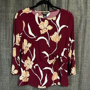 Liz Claiborne career floral blouse with hoop on hip size medium